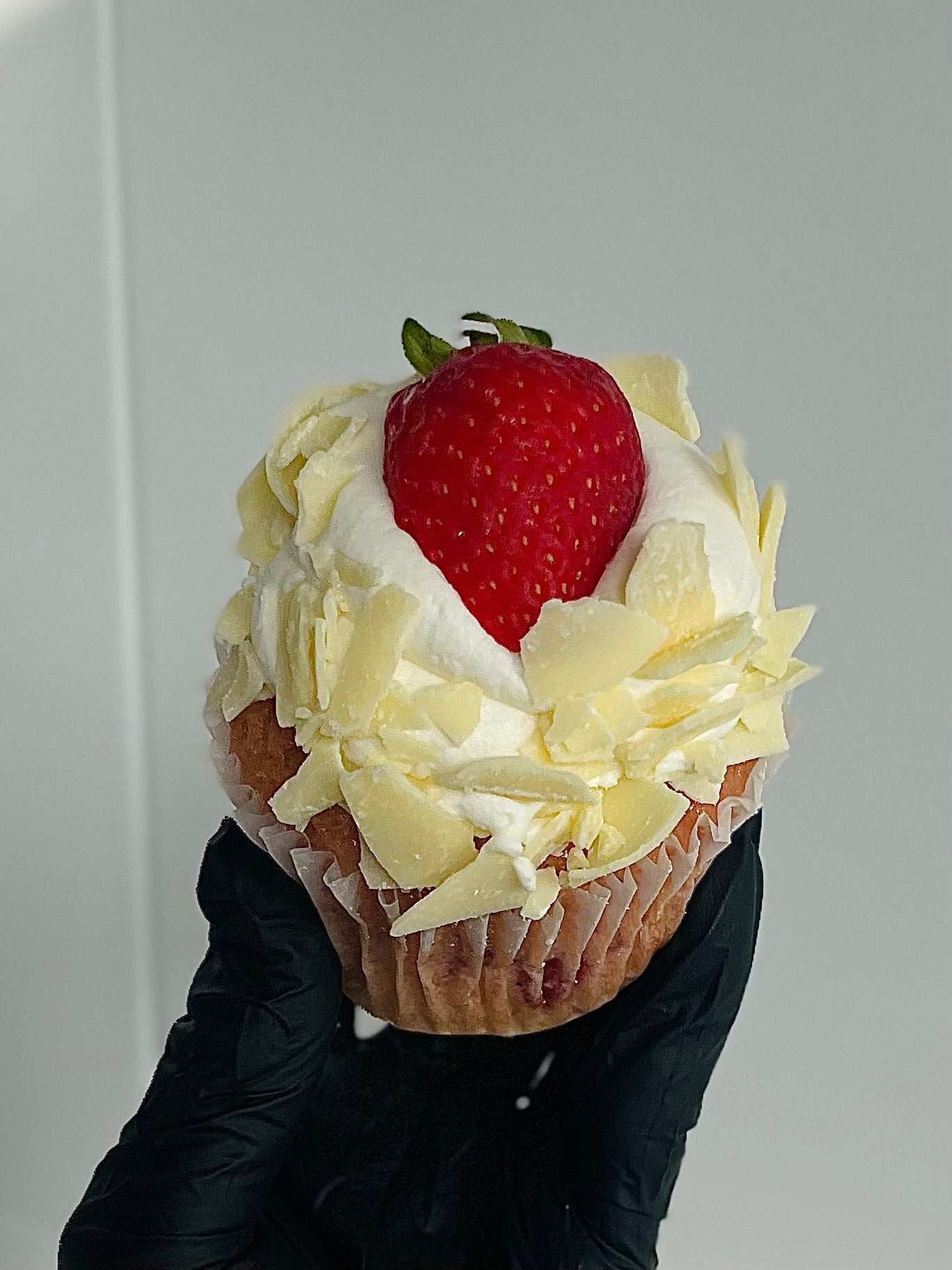 Strawberry Chantilly Cupcakes