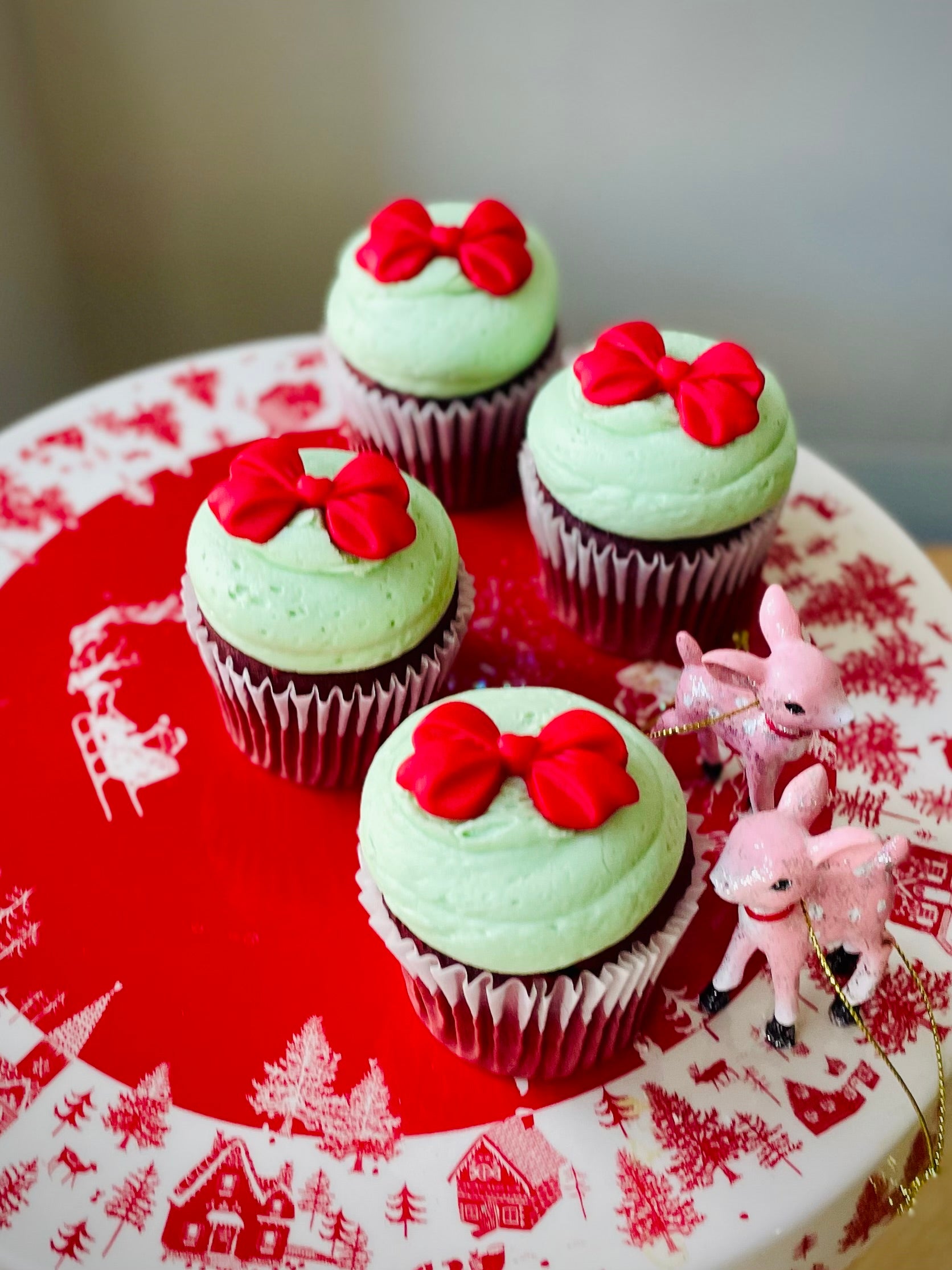 Red Velvet Pistachio Cupcakes