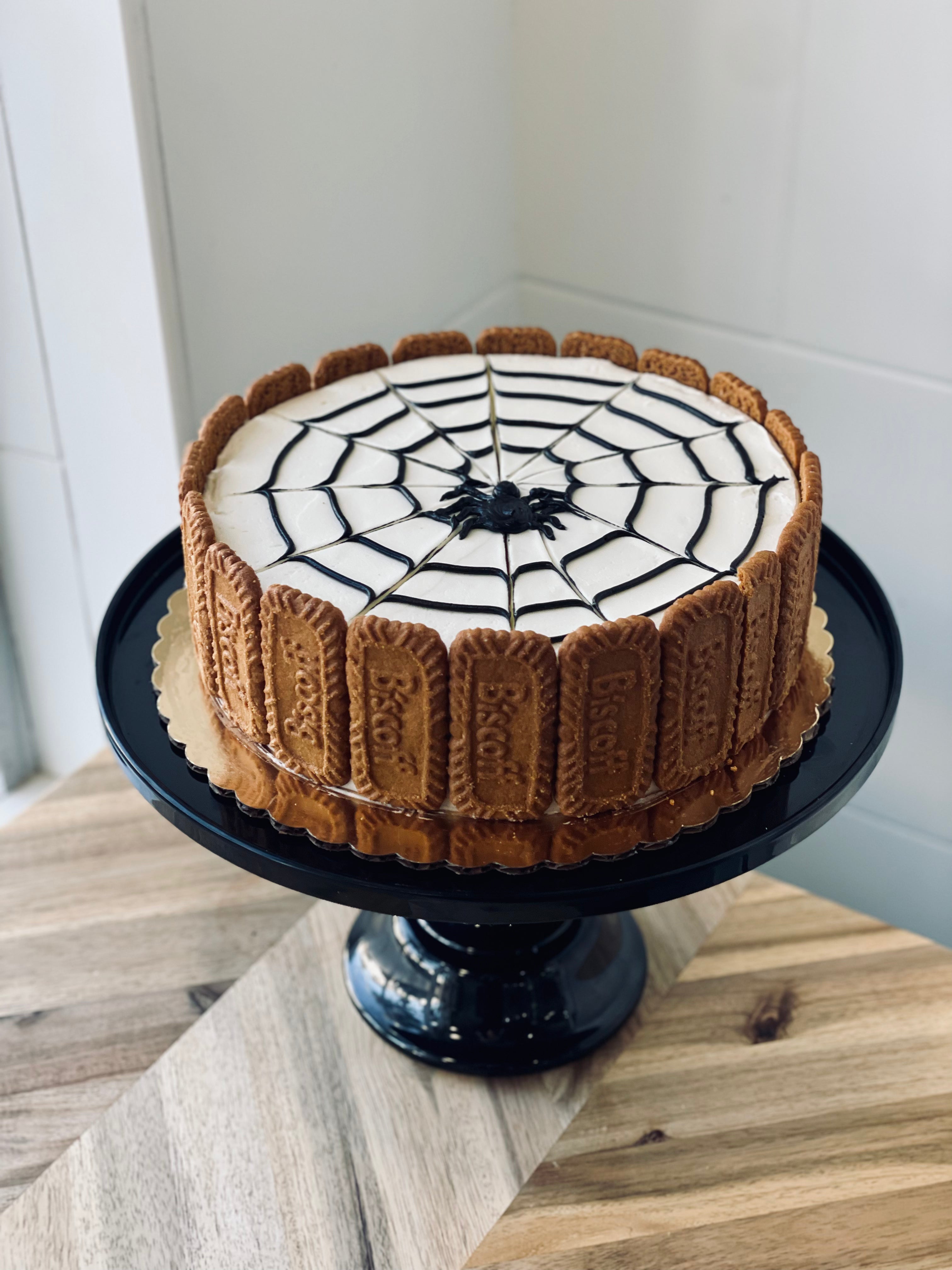 Halloween Pumpkin Biscoff Cake