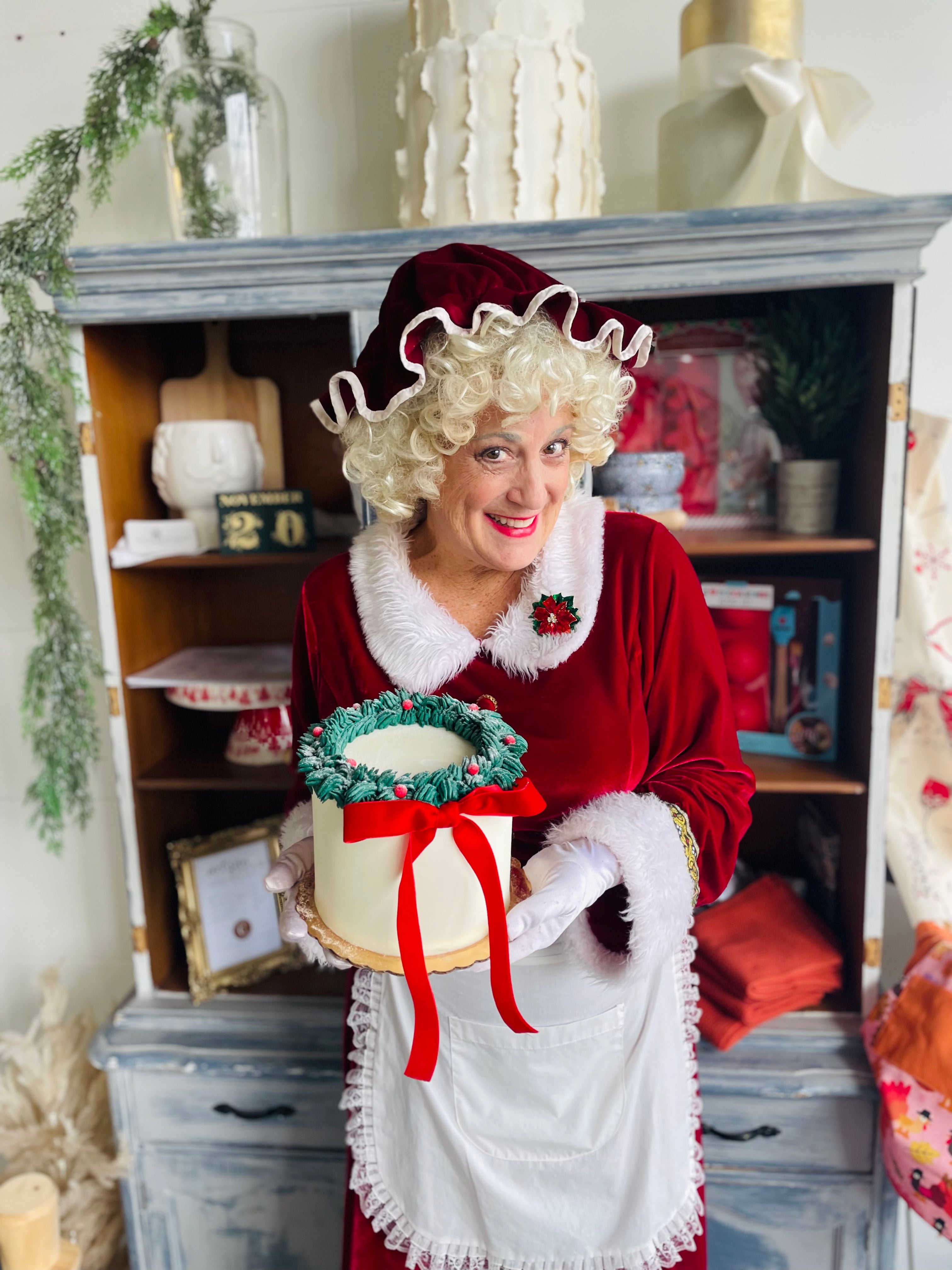 Red Velvet Pistachio Wreath Cake