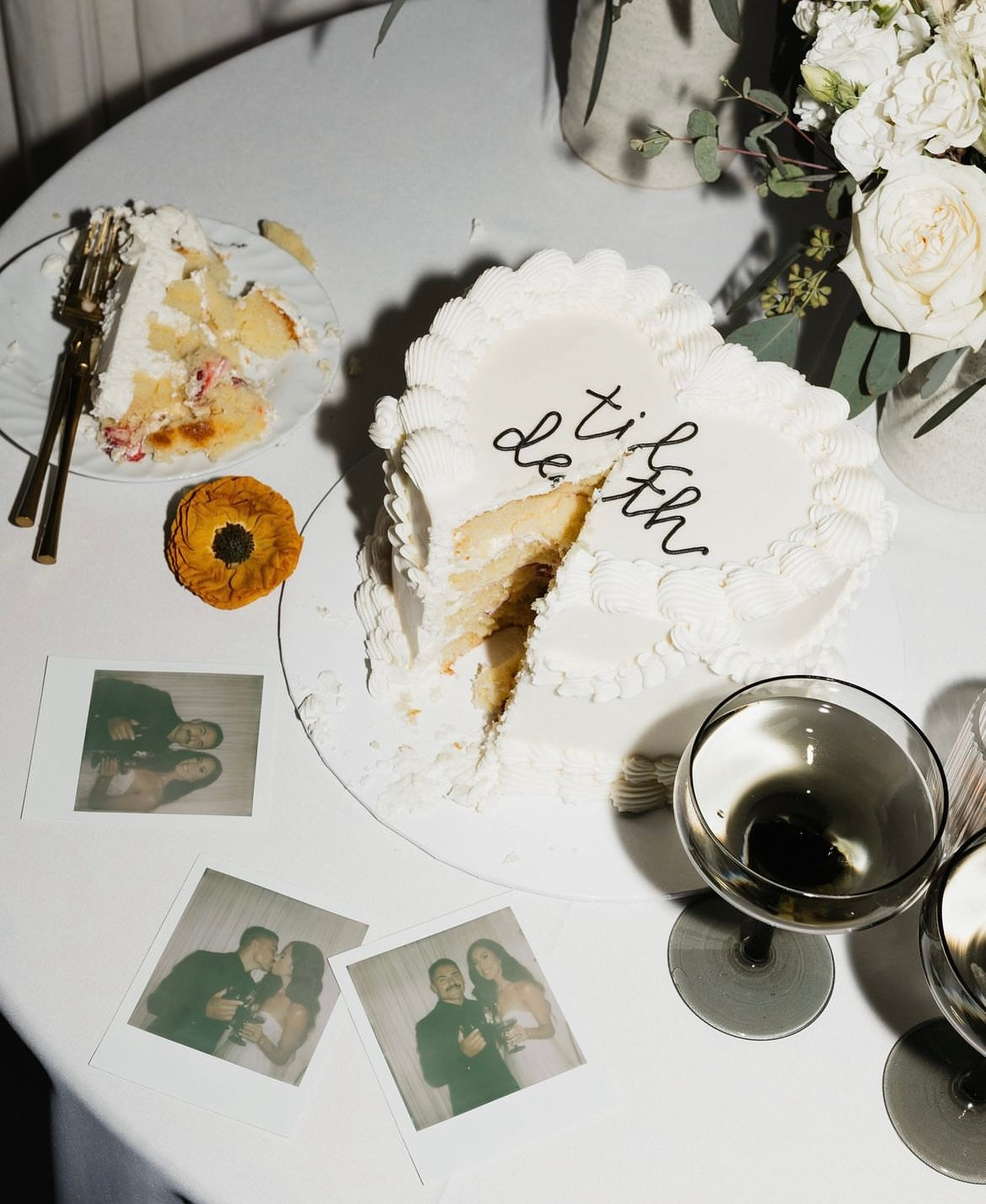 Lambeth Cutting Cake