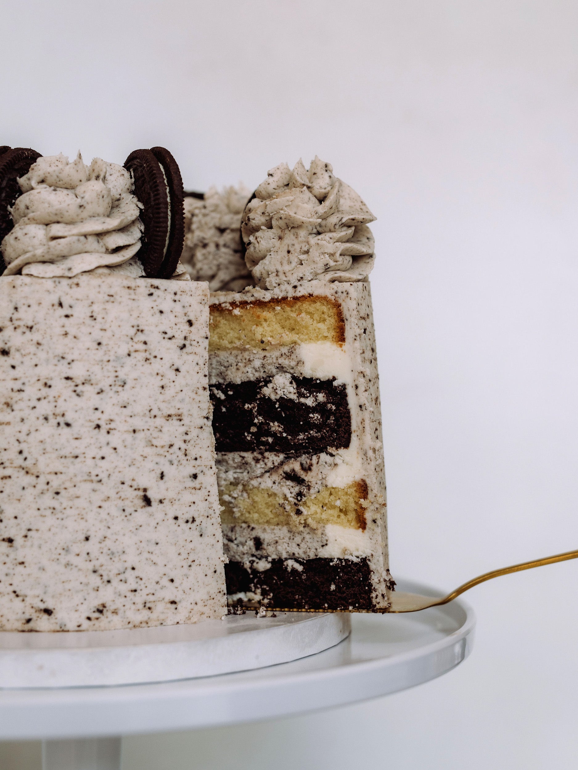 Cookies & Cream Cake