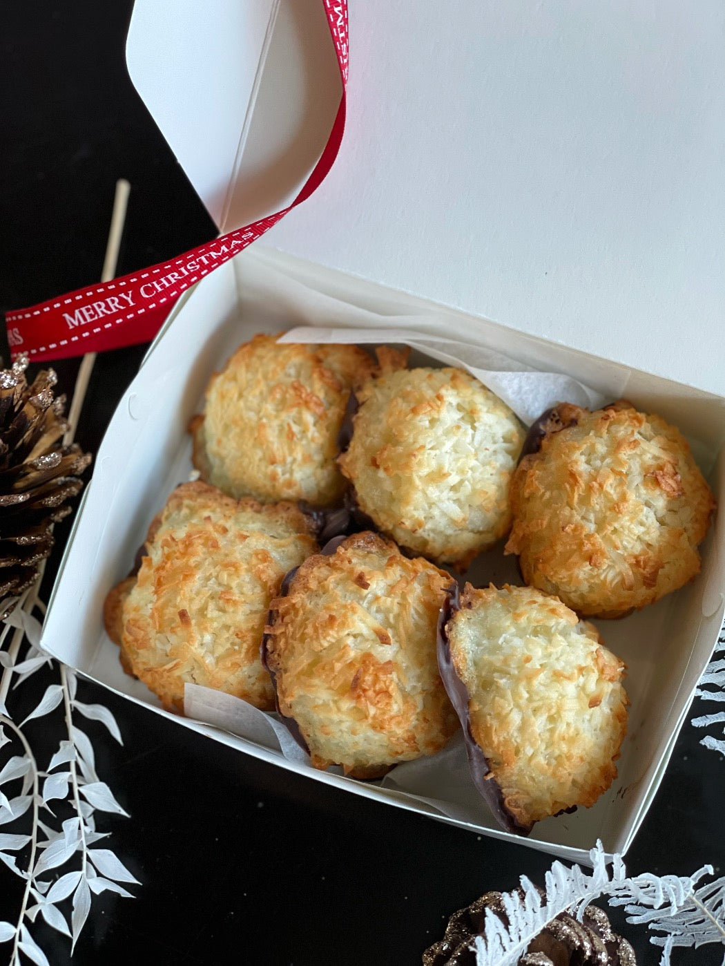 Coconut Macaroon Gift Box