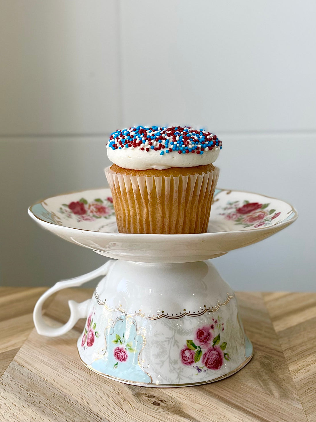 Americana Dot Cupcake