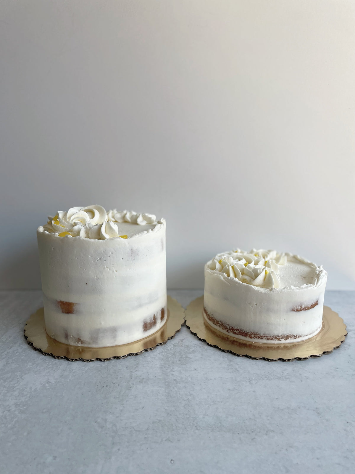 Standard tall cake, compared to a shorty cake