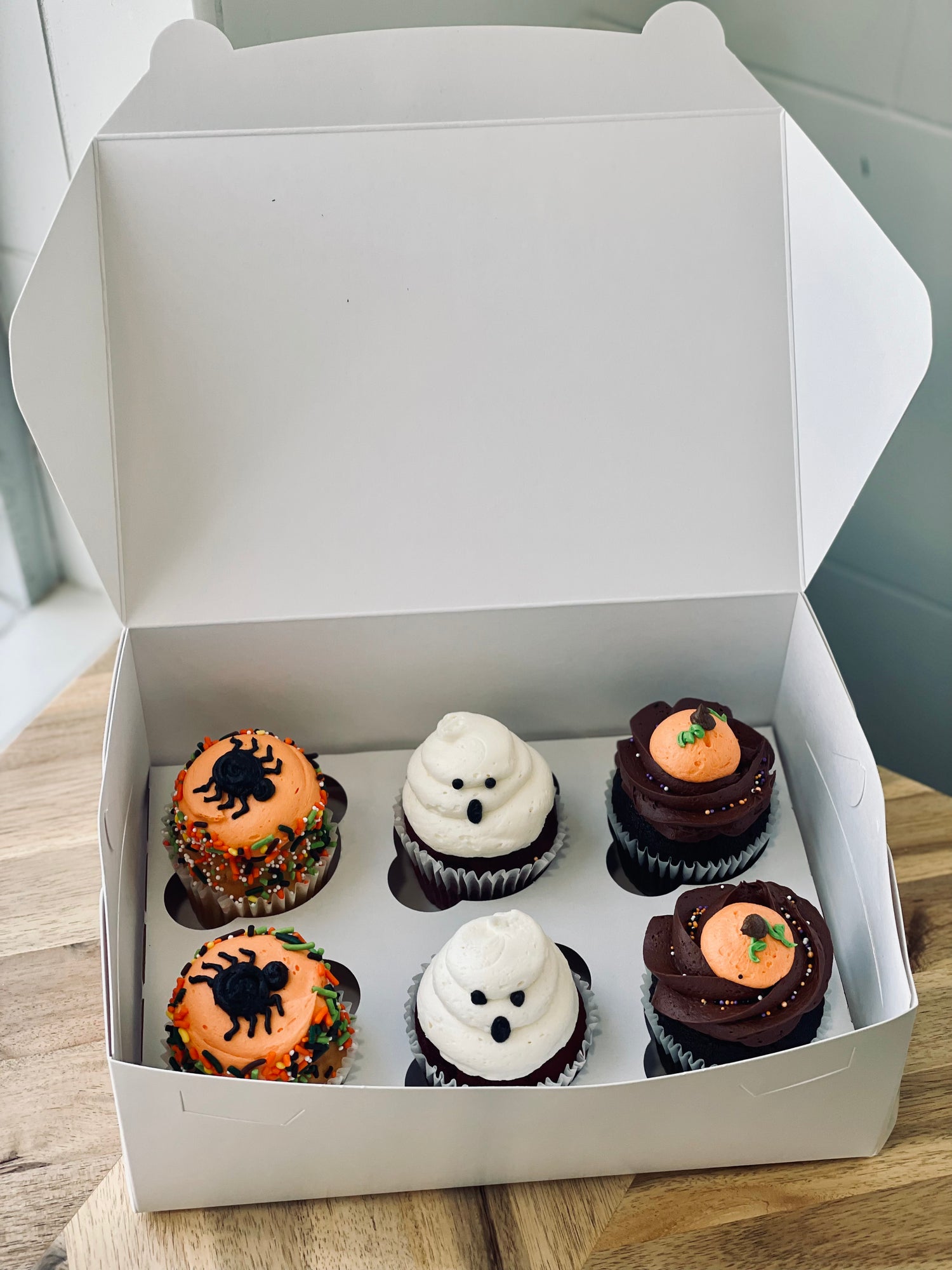 Halloween Cupcake Box