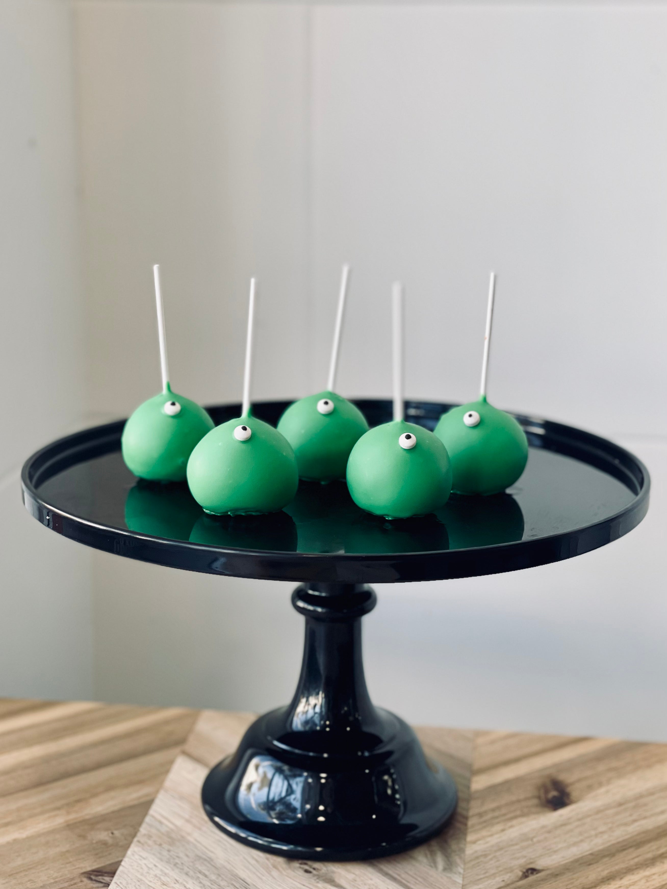 Halloween Cake Pops