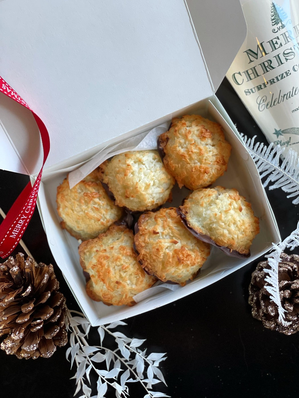Coconut Macaroon Gift Box